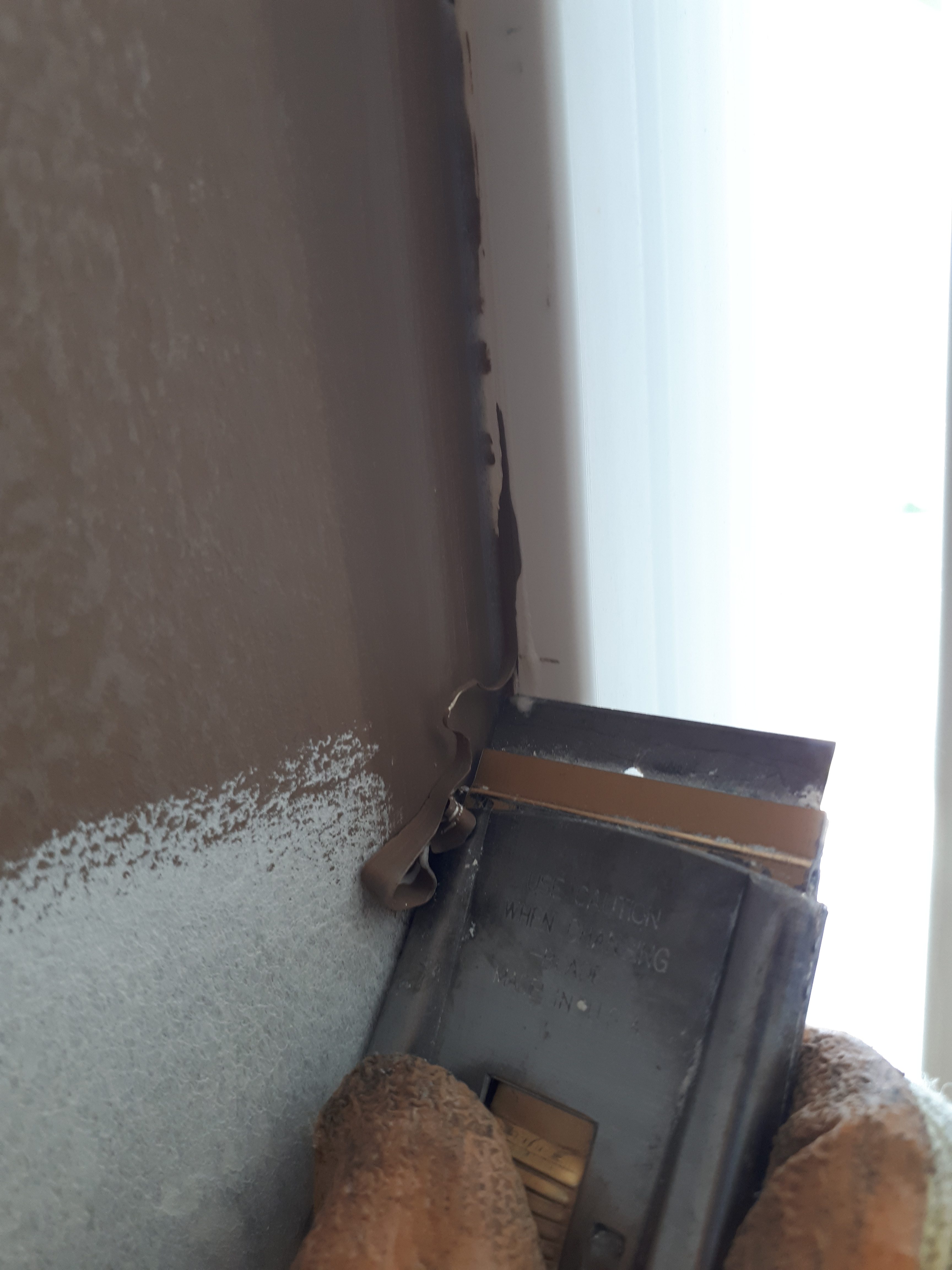 enlever résidus peinture